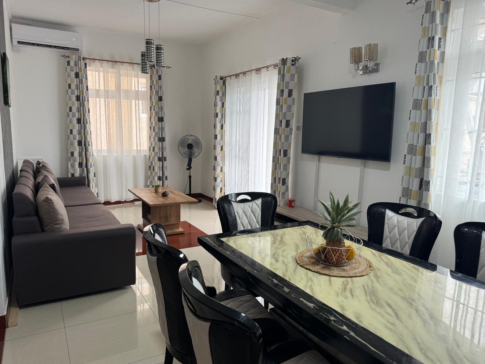 Salle a manger Vue 1