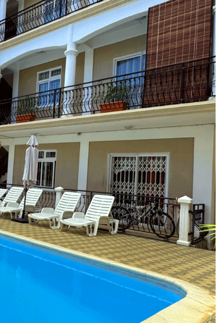 Vue-piscine-appartements-2